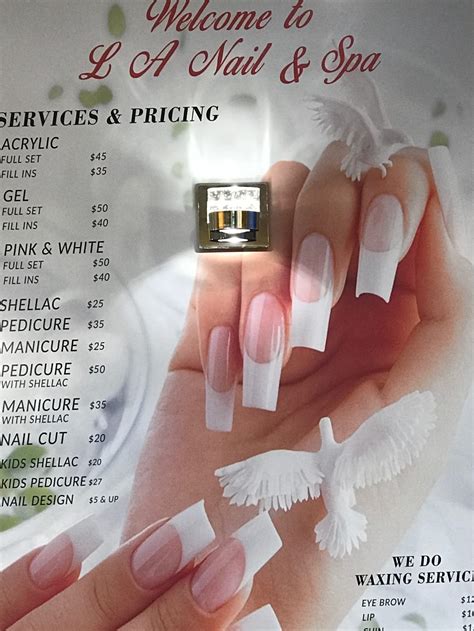 The salon is an expert to whipping up fancy, cool and trendy nail designs, which can be applied with waxing and the most accepted sanitation procedures. Acrylic Nail Spa Near Me - different nail designs