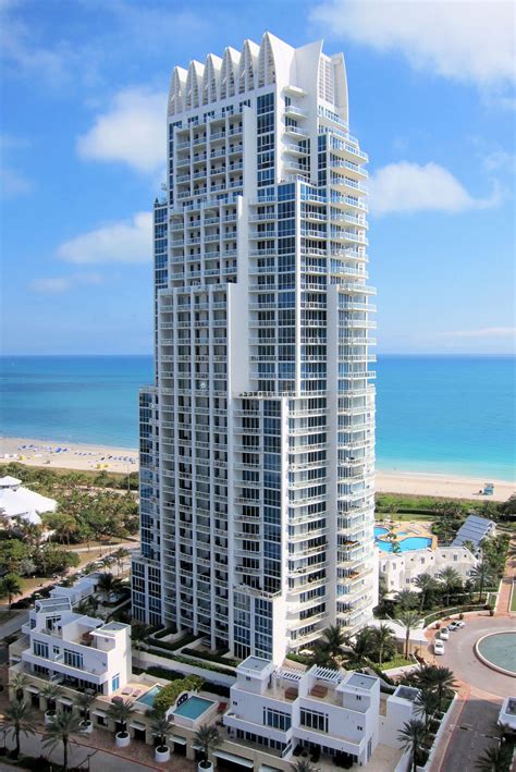 Continuum South Beach North Tower Skyscraper Architecture Miami