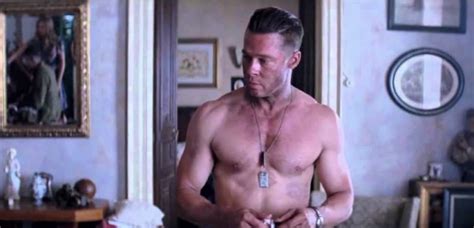 The Unofficial Brad Pitt Fitness Profile