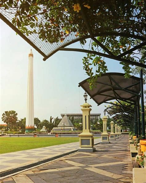 Location Monumen Tugu Pahlawan Surabaya Indonesia Photo By Ig