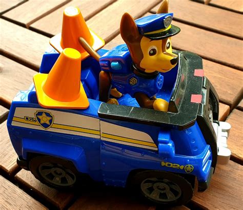 Paw Patrol Chases Police Truck Hobbies And Toys Toys And Games On