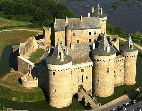 Château De Suscinio Or De Susinio ~ Morbihan Brittany France