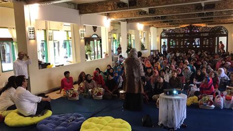 And was responded by both parties. Sakinah Finance Talk, Mekaar - PNM Jakarta Indonesia ...