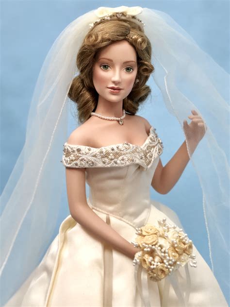 The Ivory Elegance Bride Porcelain Doll The Ashton Drake Novios Casa Linda