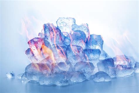 Fire And Ice By Stewart Scott Posterdrucke Vakuum Technologie