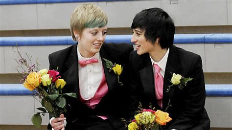 Minneapolis Lesbian Teens Win Fight To Walk Together In Royalty Court