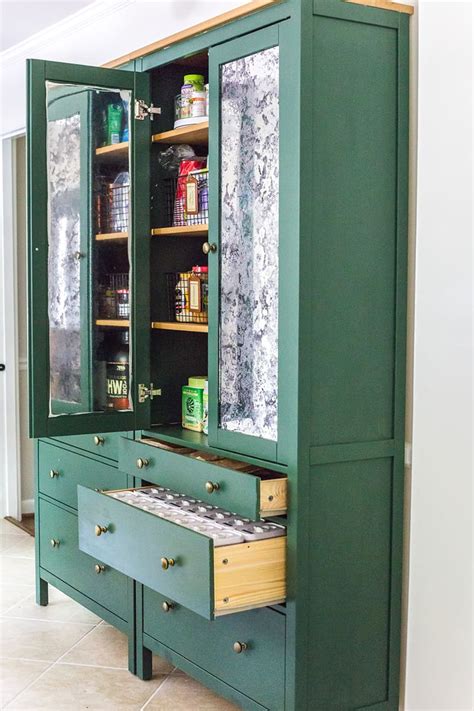 Freestanding kitchen pantry cabinets come in various sizes, styles and prices, but most importantly, they're made to store. Amazing DIY Organized Pantries That Will Inspire You ...