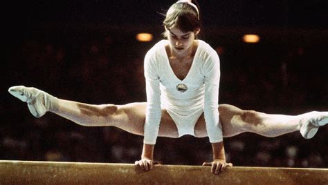 But these days nadia comaneci is a multitasking mom who juggles charity work, speaking appearances and product endorsements, twittering as she goes. Nadia Comaneci : la première championne olympique à 10/10