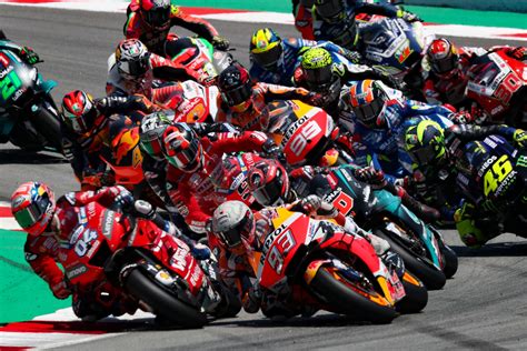 Motogp, moto2, moto3 and motoe official website, with all the latest news about the 2021 motogp world championship. MotoGP : les 22 pilotes pour 2021