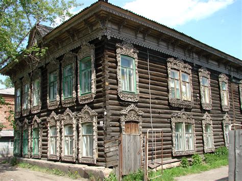 Filetraditional Wooden House In Tomsk Siberia Russia 02
