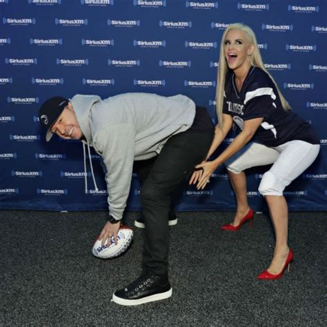 Jenny Mccarthy Donnie Wahlberg Married Radio Host Shares Adorable