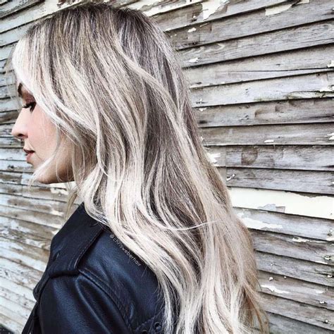 28 Silver Blonde Looks To Inspire Your Next Hair Color