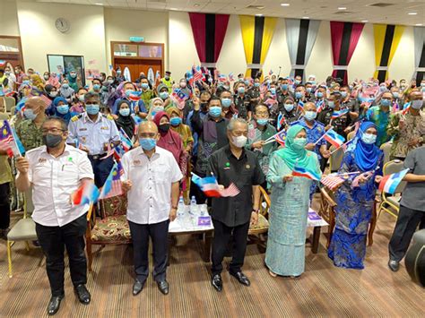 Cuepacs jamin sistem penyampaian perkhidmatan awam berjalan seperti biasa. 1.6 juta penjawat awam dikekalkan | Utusan Borneo Online