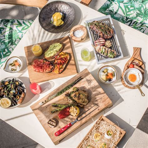 Groupon food deals dubai can offer you many choices to save money thanks to 23 active results. Giardino Brunch at Palazzo Versace Dubai #Versace #brunch ...