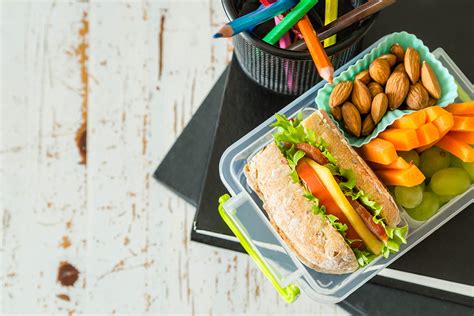 Try our delicious, healthy packed lunch ideas. 8 Ways To Pack A Healthy Lunch You (And The Kids) Will ...