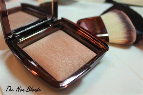 Hourglass Ambient Lighting Powder Radiant Light And Brush The Non Blonde I Love Makeup Eye