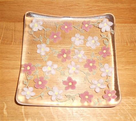 Pink Flower Fused Glass Plate By Fusedinspirations On Etsy £19 99 Fused Glass Plates Fused