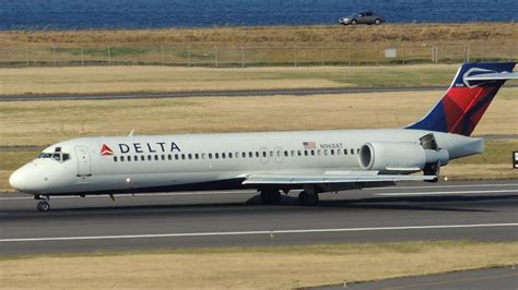 Delta Airlines Boeing 717 200 N968at Landing In Pdx Youtube