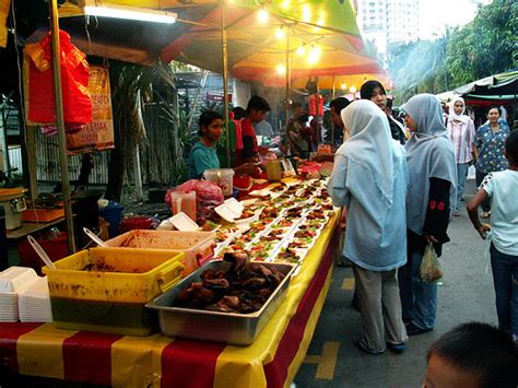 Hotel diskaun berdekatan pasar malam jonker's walk di kawasan di malacca. GOOD MORNING TEACHER!: Pasar malam di Malaysia