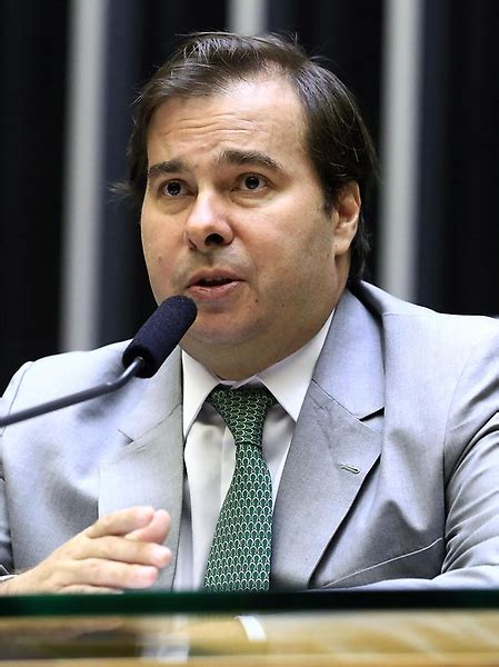 Rodrigo Maia Diz Que Pecs Podem Tramitar Em Comiss Es Durante