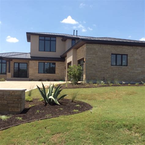 Be Right Back | Austin homes, Luxury homes, House styles