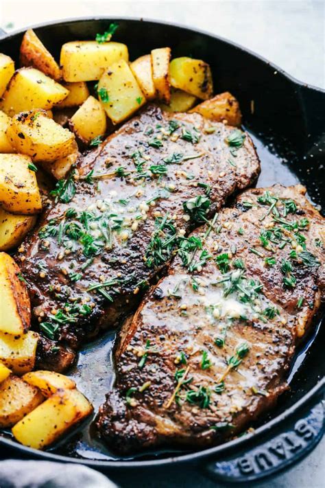 Skillet Garlic Butter Herb Steak And Potatoes Therecipecritic