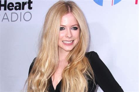 Avril lavigne net worth is $52 million, with such attractive net worth, the canadian singer, songwriter, and actress lined up in the list of top richest celebrities. Best Top 10 Avril Lavigne Songs Albums Birth Name Age ...