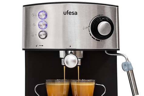 La cafetera Ufesa CE7240 en su precio mínimo en Amazon: 89,99 euros por