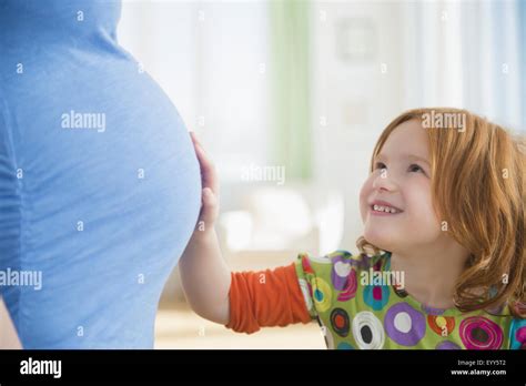 Belly Mother Hi Res Stock Photography And Images Alamy