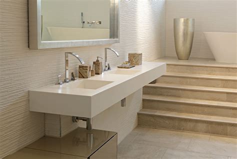 Neuwertiges einfamilienhaus mit südterrasse in ruhiger ortsrandlage. HAUS SCH PFORZHEIM | Labor Weltenbau Architektur