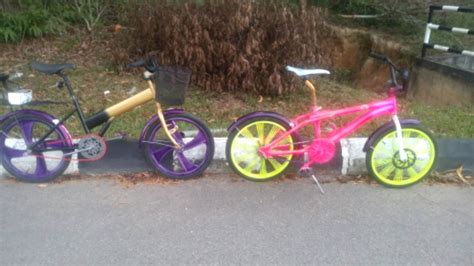 Basikal bmx sz 20 zaman 80 an. 46 club basikal pacak - YouTube