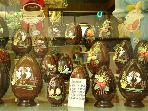 Italys Extravagant Chocolate Easter Eggs The Italian Cultural Foundation