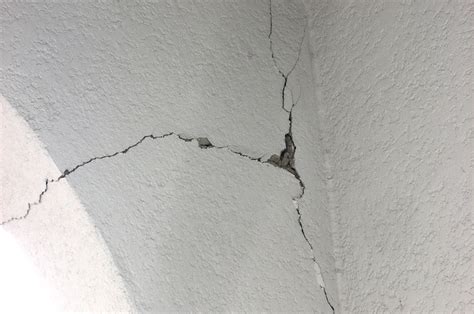 Before Repairing Those Cracks Make Sure It Is Level Alamo Hy Tech