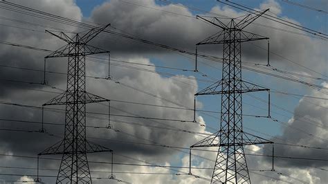 Leading scientist warns Australia’s ‘unstable’ power grid will spark