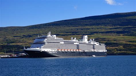 Holland America Cruise Ship Headed For Alaska Reports 73