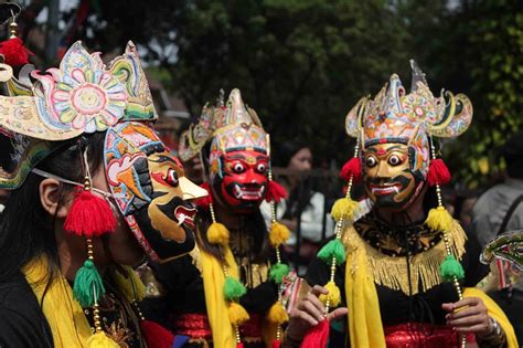 Tari Topeng Malangan Tarian Tradisional Dari Malang Provinsi Jawa Timur Cinta Indonesia