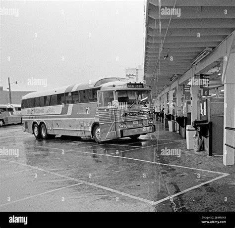 Greyhound Bus Terminal Hi Res Stock Photography And Images Alamy