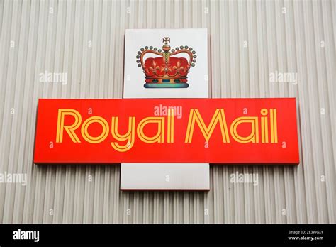 London Uk 19 Jan 2021 Royal Mail Sign Logo On Barnby Street Credit