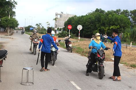 Mới đây công an tp.hải dương, tỉnh hải dương nhận được đơn trình báo của chị l.t.y (29 tuổi, ở nghệ an) về việc mình bị đối tượng khống chế hiếp dâm. Xuất hiện ổ dịch COVID-19 mới tại Hải Dương, Sở Y tế ra ...
