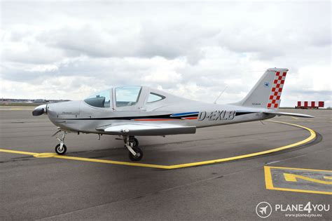 The p2002 jf is the plane for flying with a style, enjoying beauty inside and outside. Tecnam P2002-JR D-EXLB | Samoloty jednosilnikowe ...