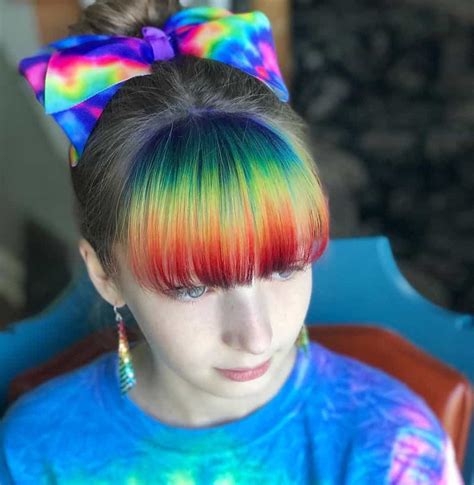 30 Dyed Bangs And Colored Fringe Hairstyles