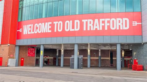 man utd takeover finance expert claims bidder will have two ways to secure return on investment