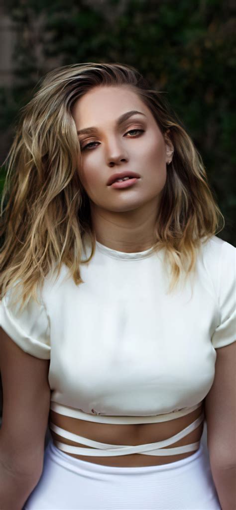 See latest photos and image galleries of all bengali celebrities. 1242x2688 Maddie Ziegler New 2020 Iphone XS MAX Wallpaper ...