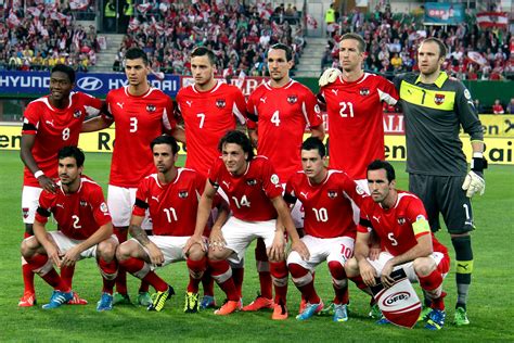Klockan 21:00 den 11 juni sker avsparken i den allra första matchen i det europeiska mästerskapet i fotboll, där det blir turkiet och italien som gör upp mot varandra på olympiastadion i rom. Allt om Österrikes landslag — Fotbolls EM 2016