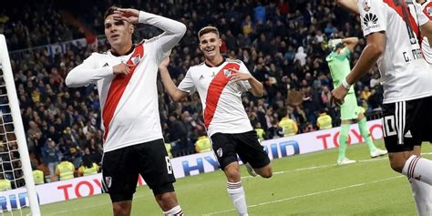 La inferioridad númerica fue clave y river se llevó el trofeo no si antes pasarlo muy mal ante nueve en unos minutos. VIDEO | Resumen y goles de River Plate VS Boca Juniors en ...