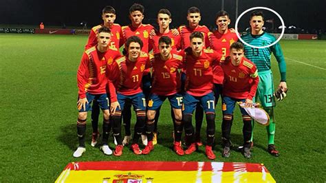 España, que solo ha perdido un partido en su estreno en la competición, se enfrenta a un rival al que le van mejor los mundiales que las eurocopas. El apellido Cañizares vuelve a la portería de la selección ...