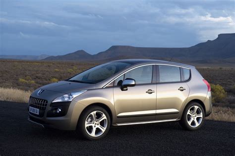 Peugeot 3008 Crossover Officially Revealed Awd Hybrid Version To Follow Shortly Carscoops