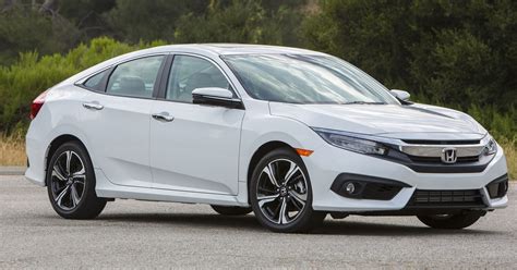 Ready to meet the new civic 2021 ? New, bigger Honda Civic breaks 40 mpg barrier