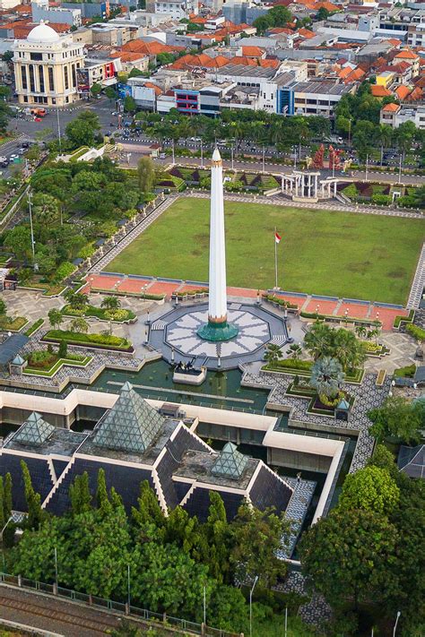 Wisata Kuliner Di Kawasan Tugu Pahlawan Surabaya