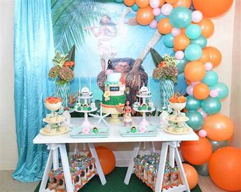 This will make each of the party goers feel like they are a. Kara's Party Ideas Chic Moana Birthday Party | Kara's ...
